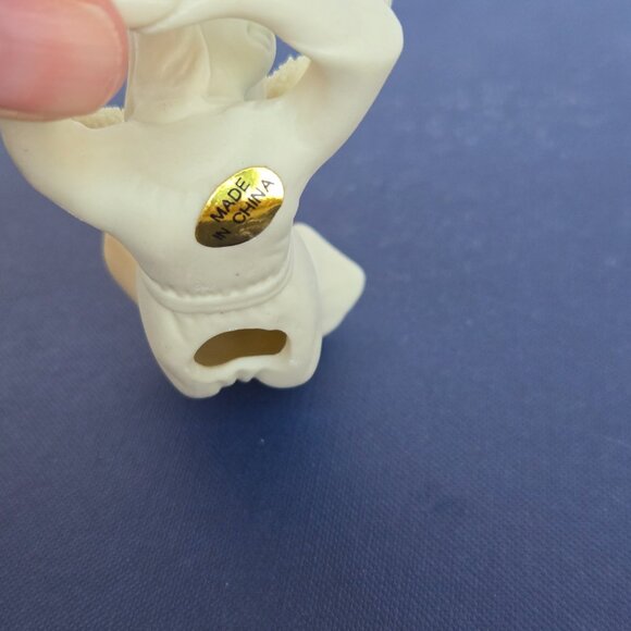 Vintage Candle Climber set of 2 Angels in Original Box Ceramic Candle Hugger - Picture 7 of 10